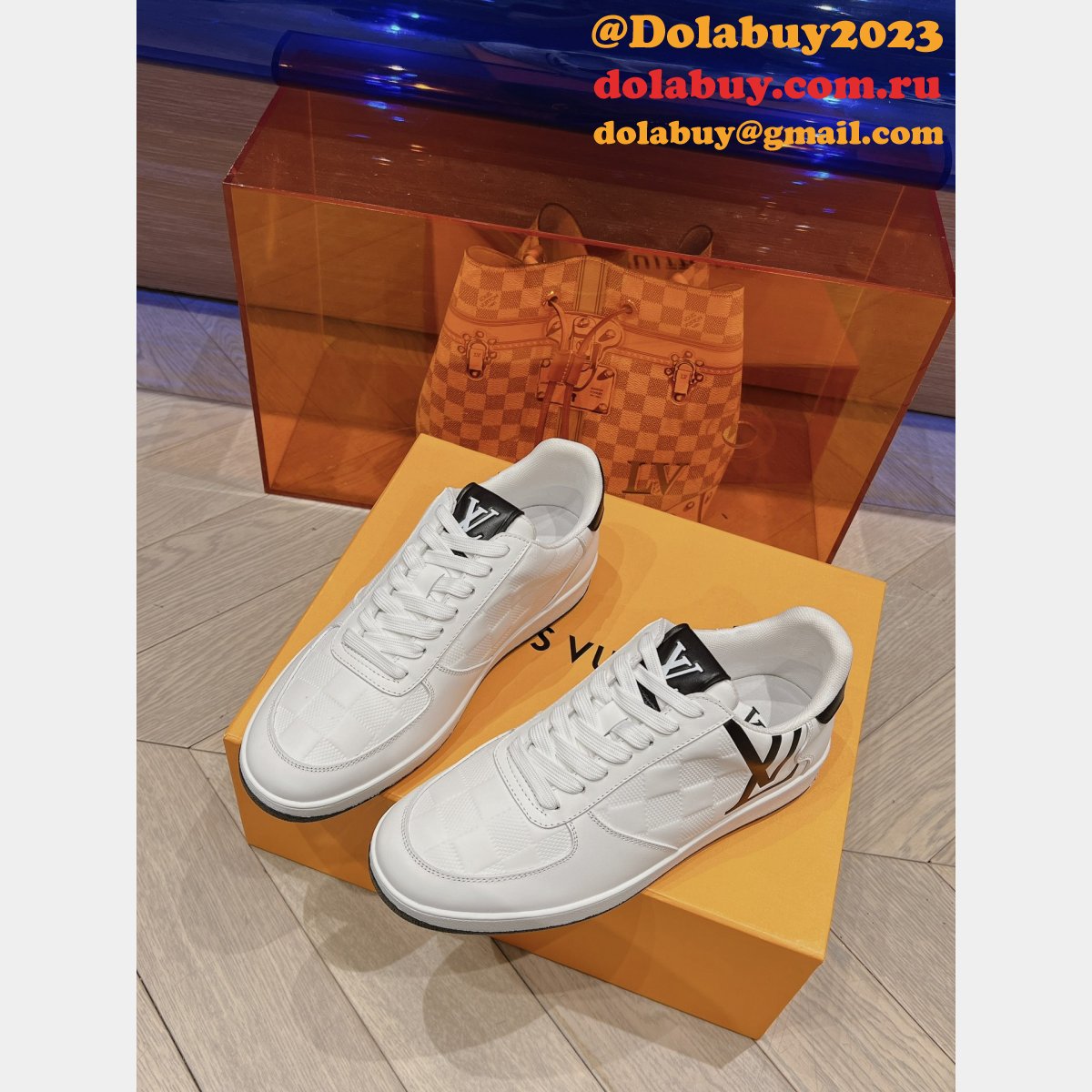 Luxury LOUIS VUITTON Rivoli Sneaker Fashion