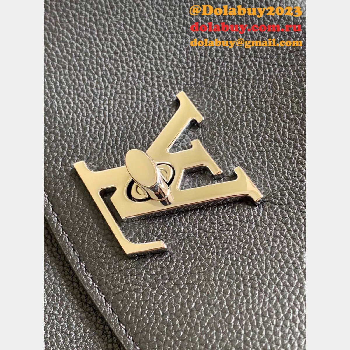 Luxury Louis Vuitton Lockme Ever BB Lockme Leather M53937 Black