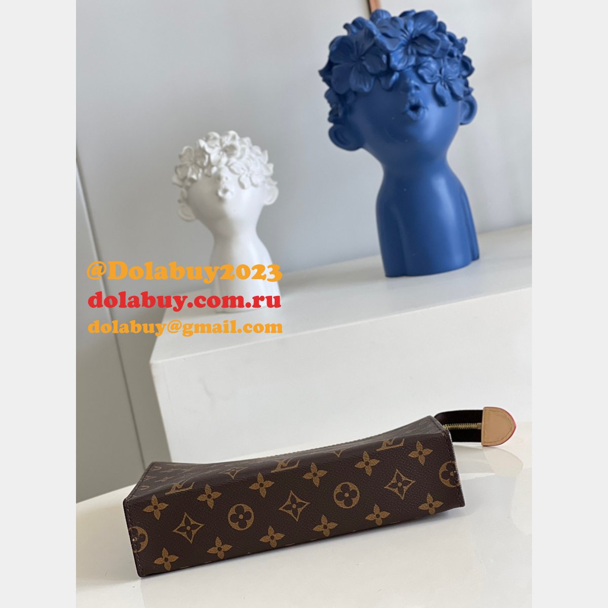 2022 Best High Quality Louis Vuitton Toiletry Pouch M47542 Replica bags