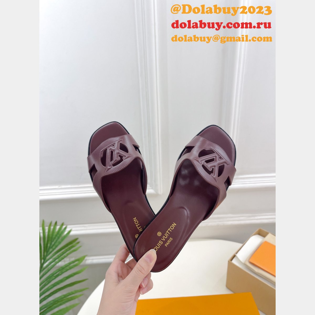 Top Quality LV Isola Flat Mule women style