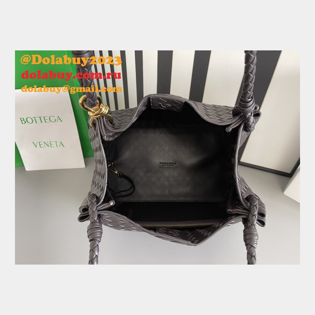 Luxury BV intrecciato 796571 Braided leather shoulder bag