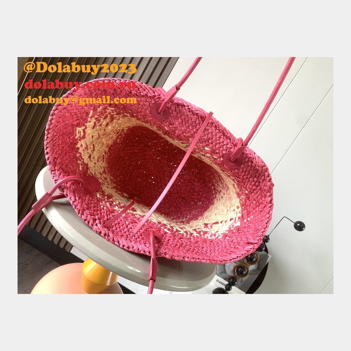 Perfect loewe Anagram Basket bag in iraca palm and calfskin 8008