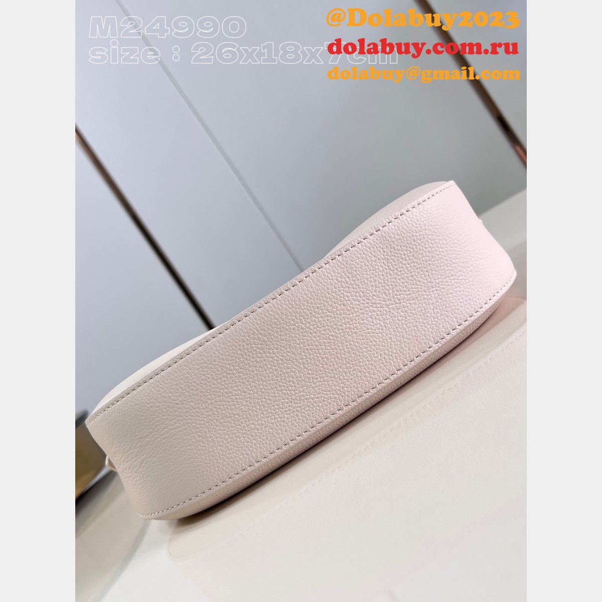 Designer Louis Vuitton M24990 Low Key Shoulder Top Quality Fake Bag