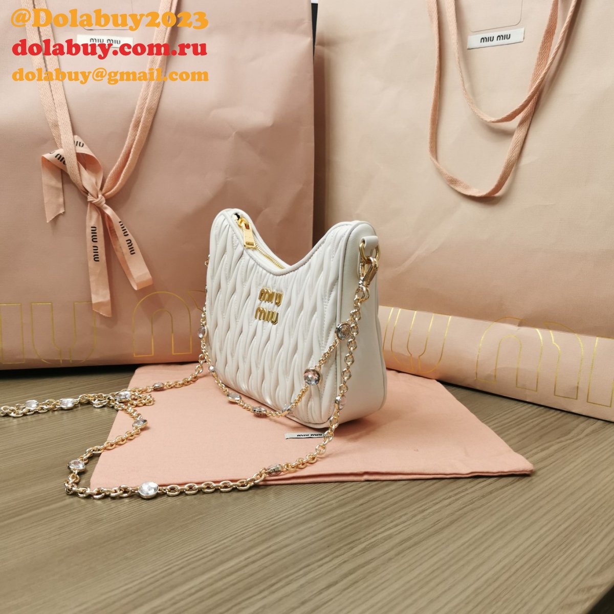 Best 2024 Replica Miu Miu Matelasse 5BH211 Quality Fake Bag