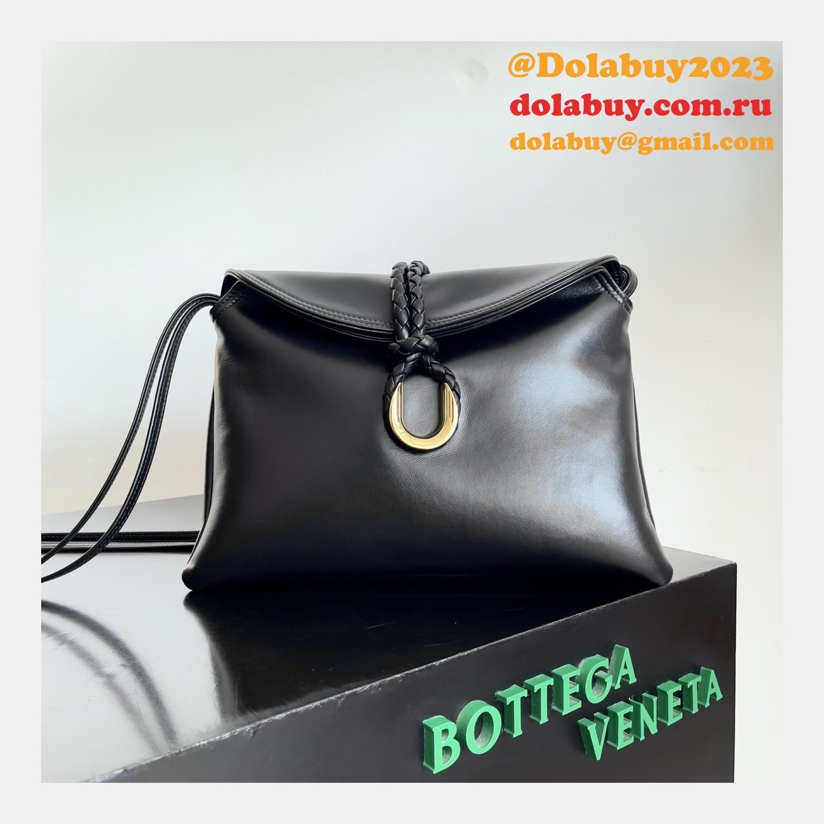 Best BOTTEGA VENETA Medium Liberta Replica Bag