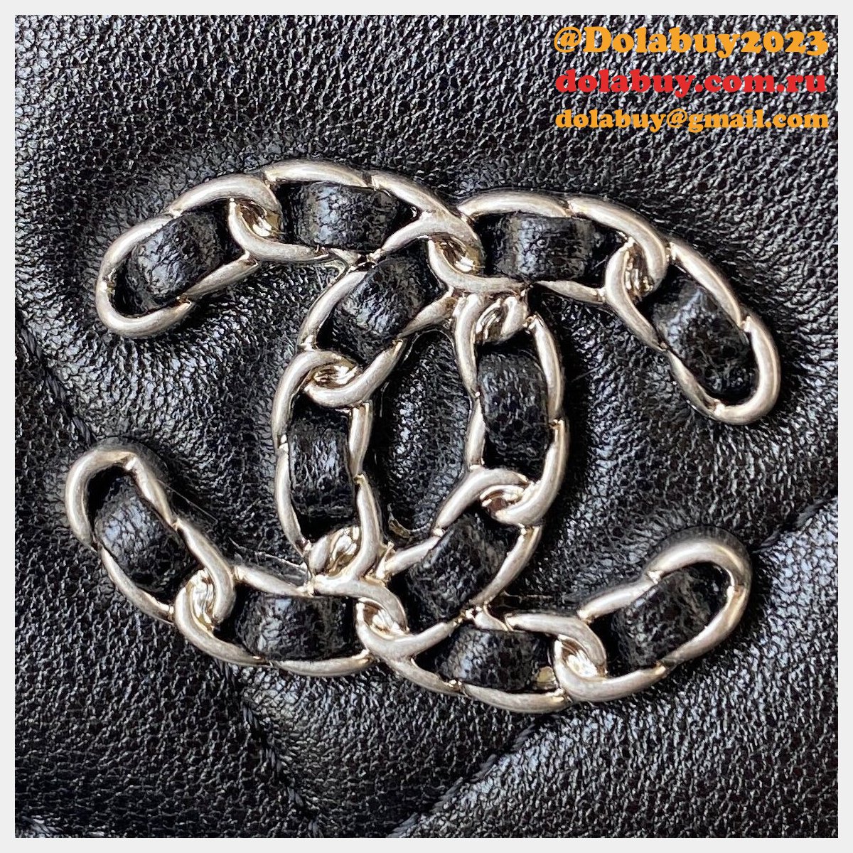 Designer New WOC AP0957 Replica Wallet on Chain 21c Crochet