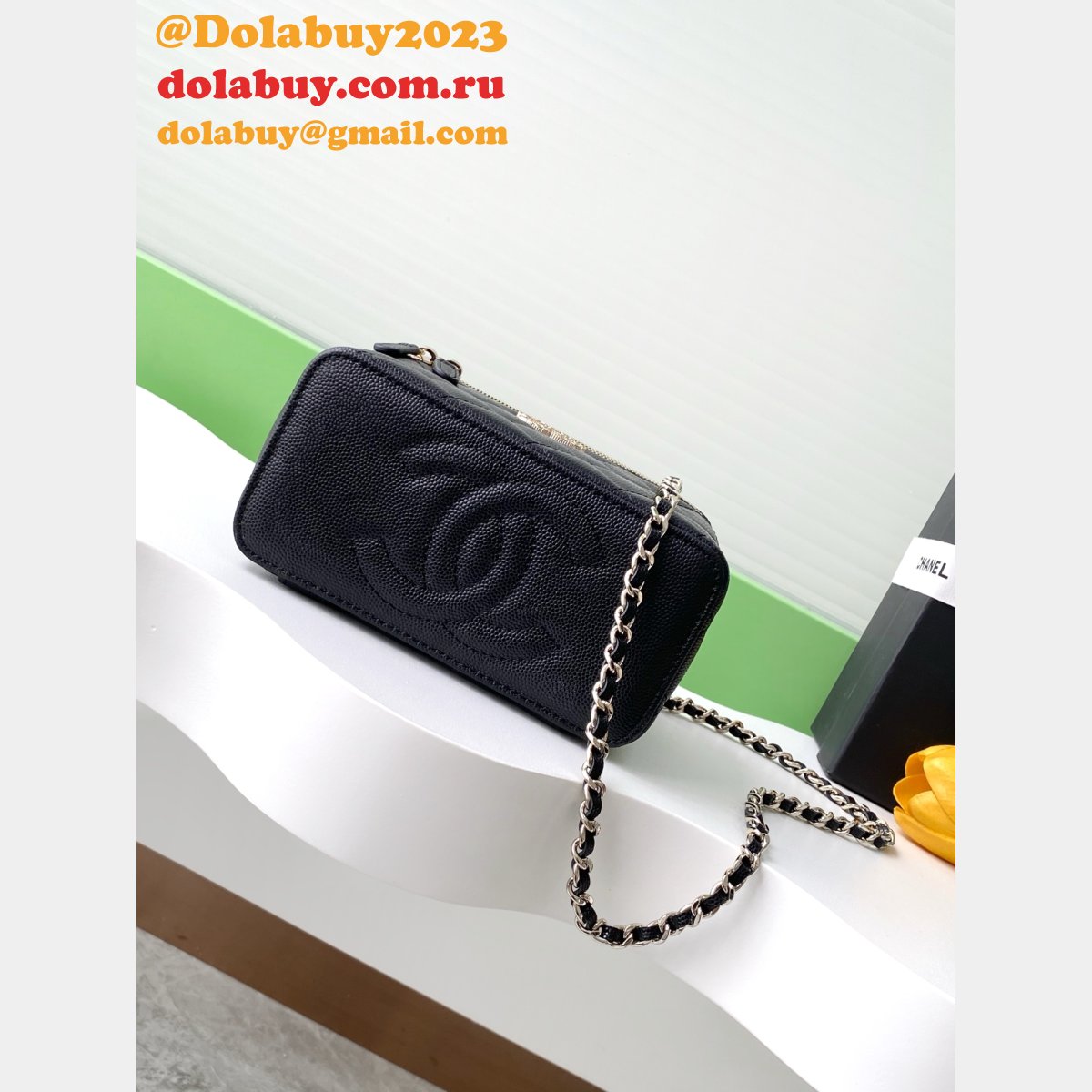 Luxury Long Vanity AP4530 Replica Chain Shiny Bag