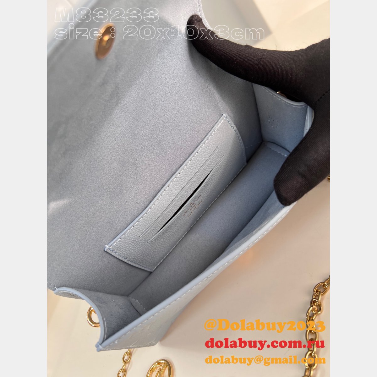 Wallet On Chain Lily M83233 Circle Replica Louis Vuitton Designer Bag