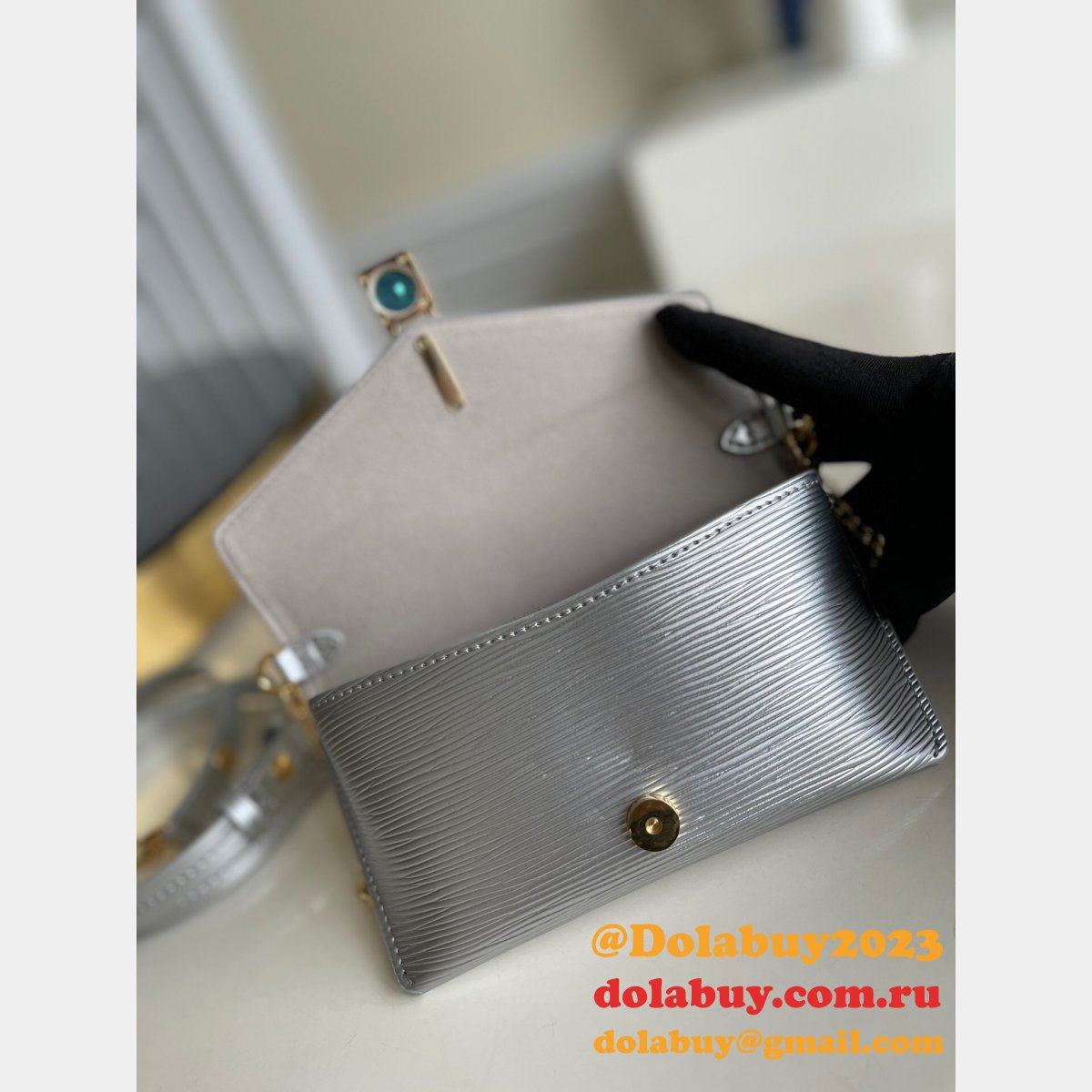 AAA Replica Designer Louis Vuitton Casual Style 2WAY Plain Leather EPI Handbags