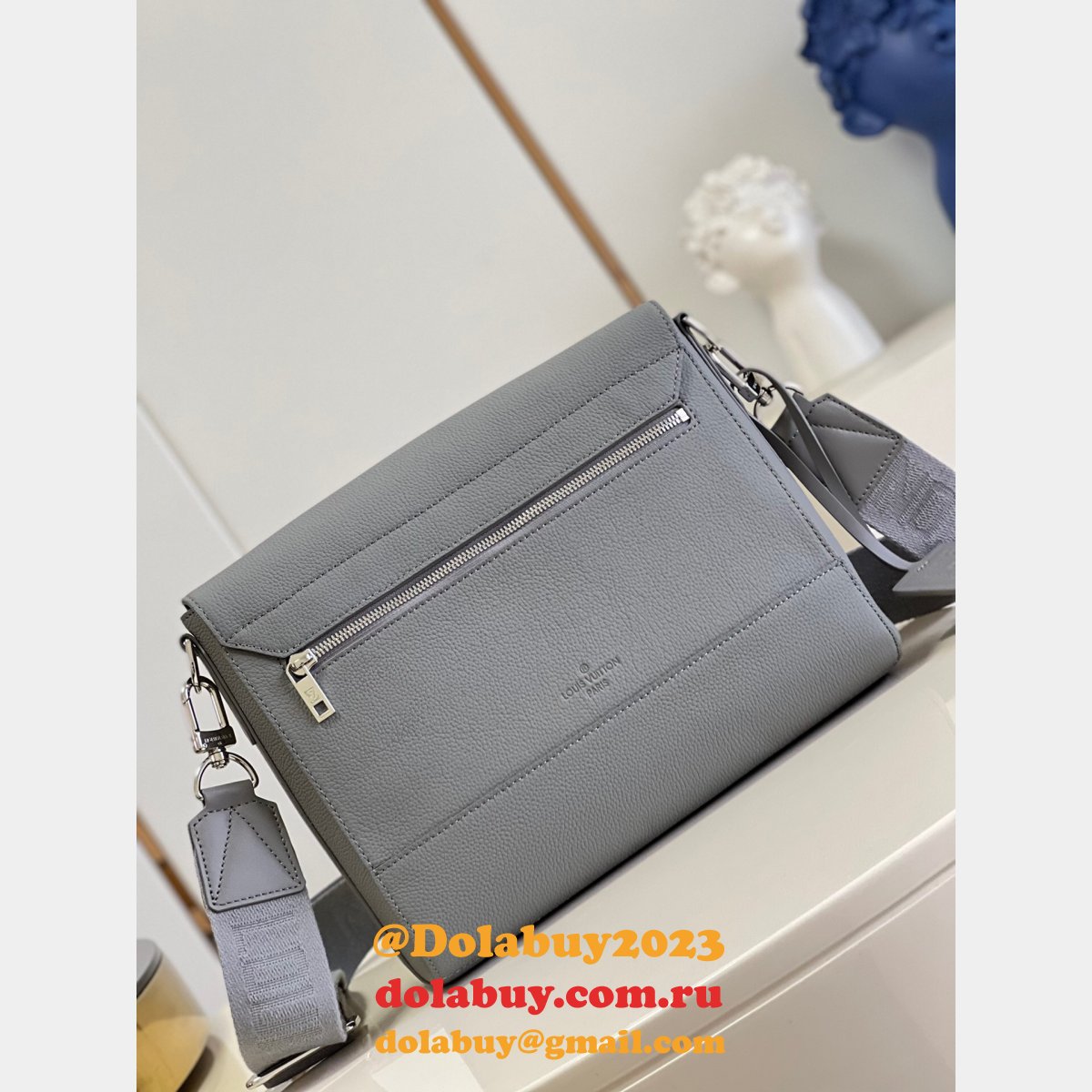 Louis Vuitton Fake Takeoff Messenger LV Aerogram Men M57080 Bag