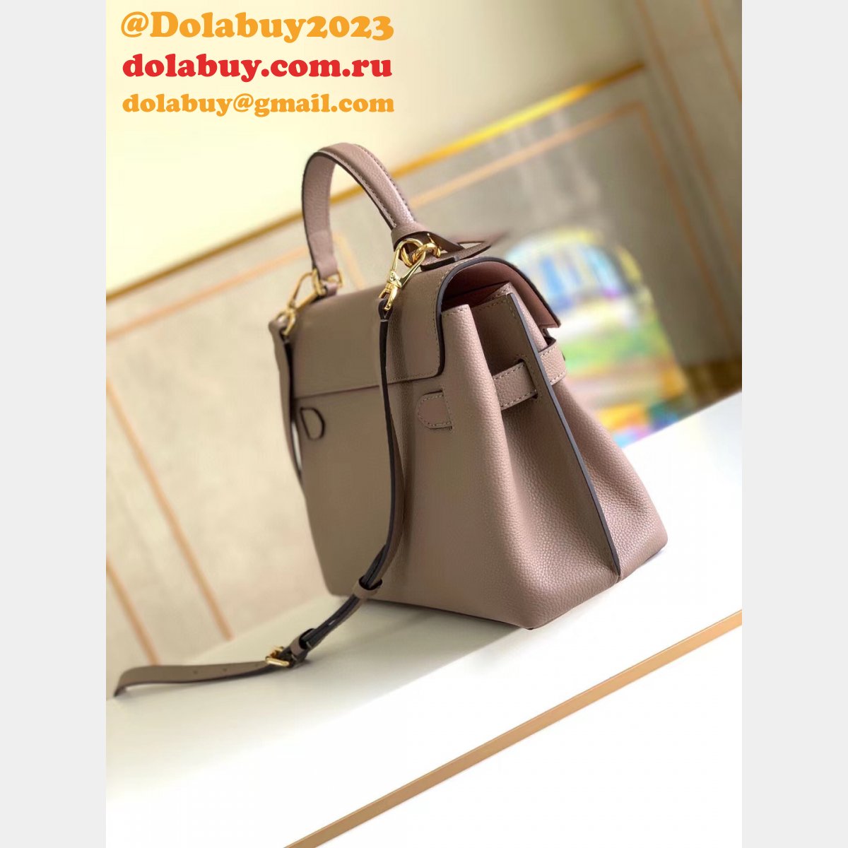 Designer Louis Vuitton Lockme Ever BB Handbag Shoulder M53937 Bag