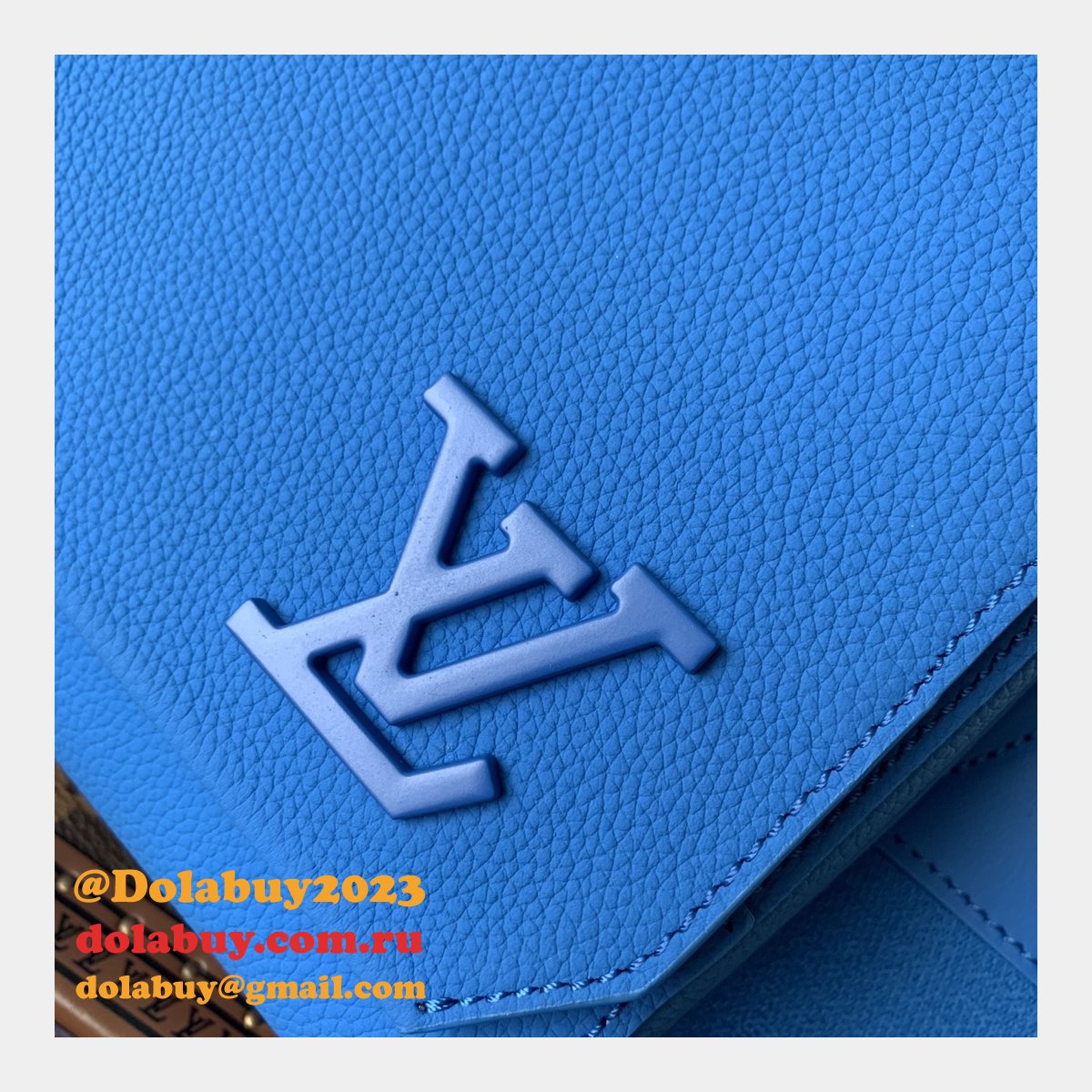Takeoff Messenger LV Aerogram M22505 Louis Vuitton Fake Bag