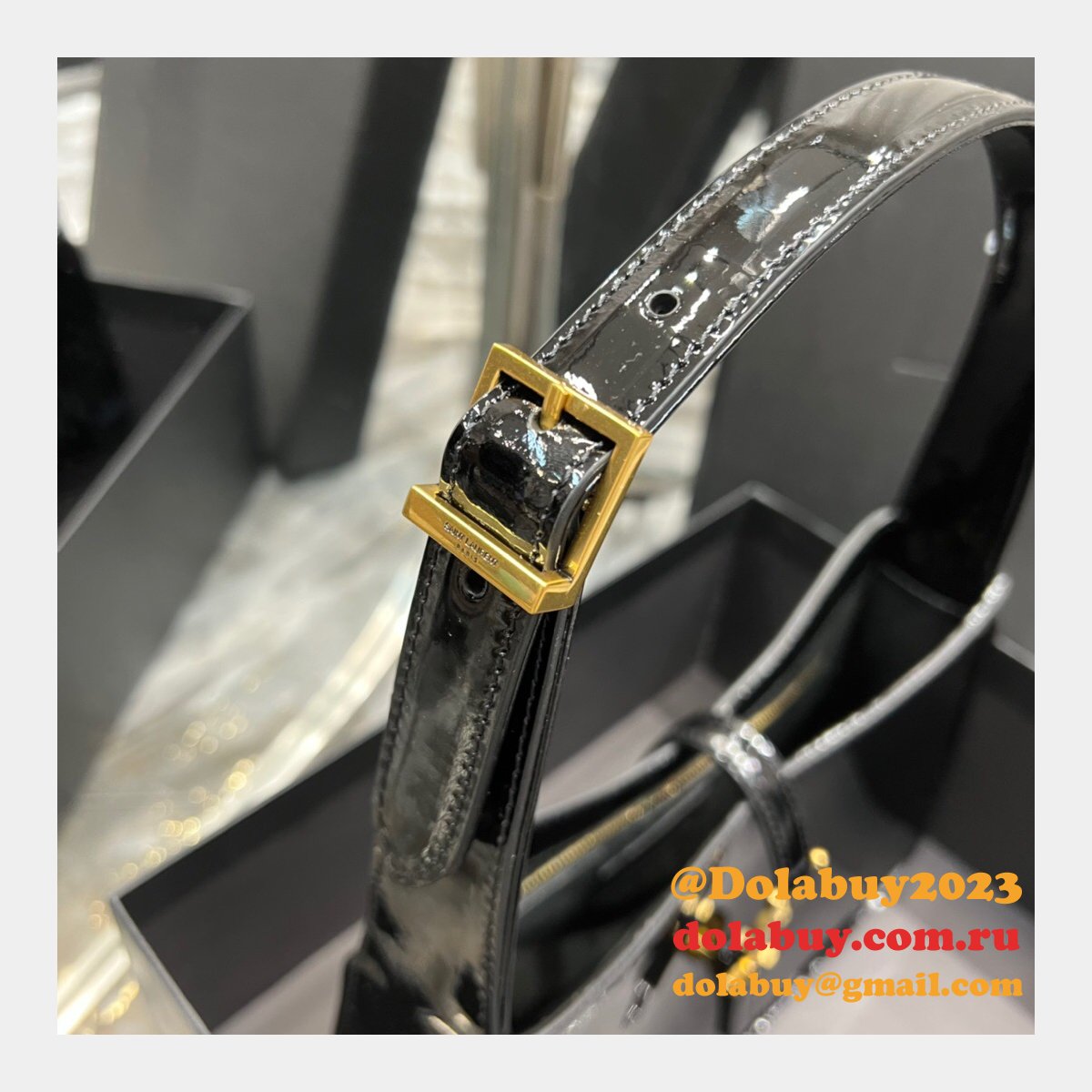 YSL 7 Star replica 657228 LE 5 À 7 hobo bag in Patent Leather