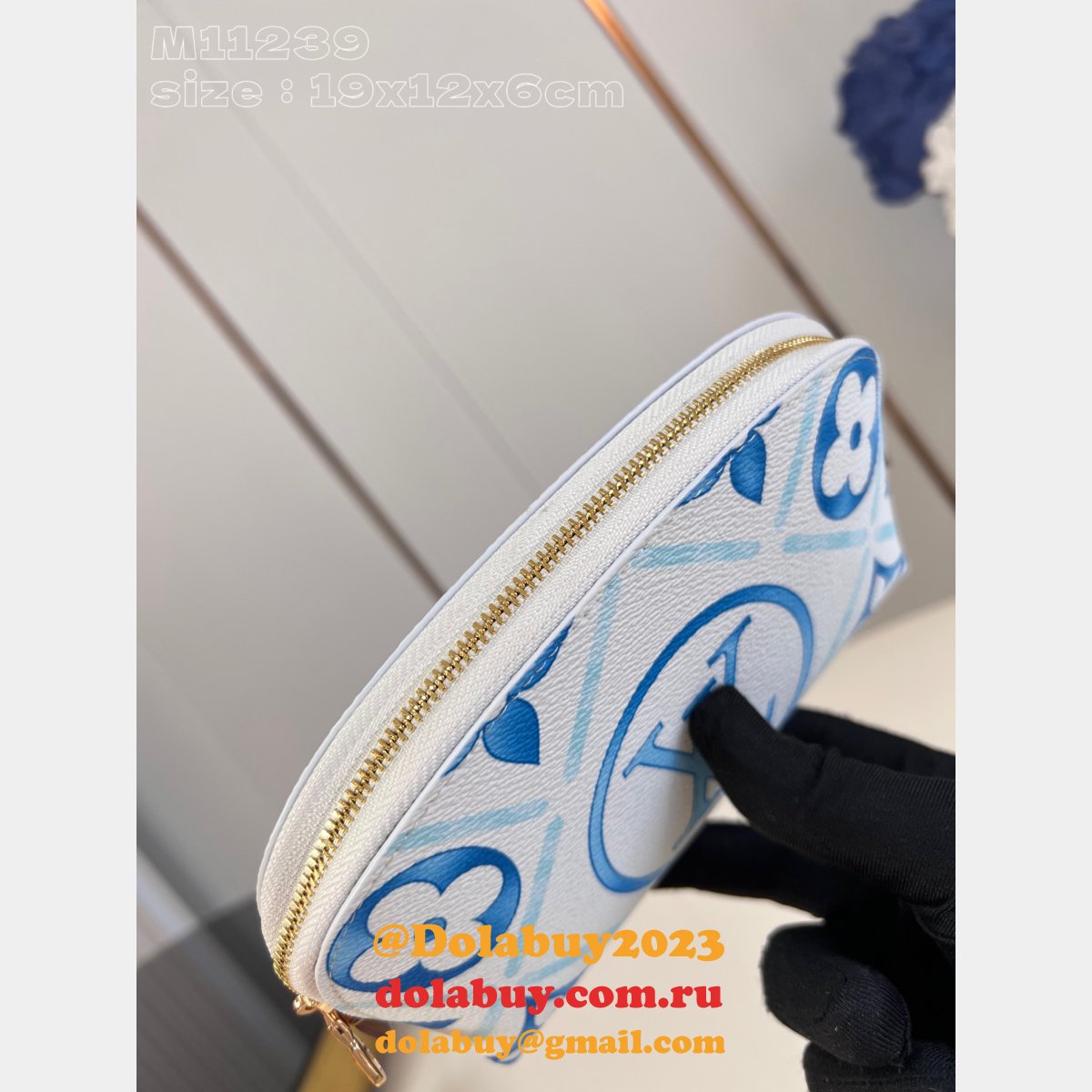 Pochette Cosmétique M11239 7 Star Louis Vuitton Fashion Replica Bag