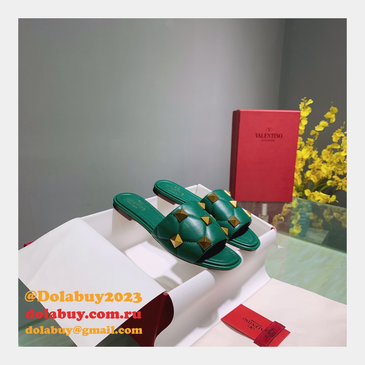 Top Quality Replica Factory Valentino Rivet slippers