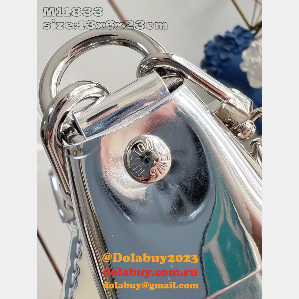 Designer Louis Vuitton Copy Loop M11833 Monogram Canvas Bag