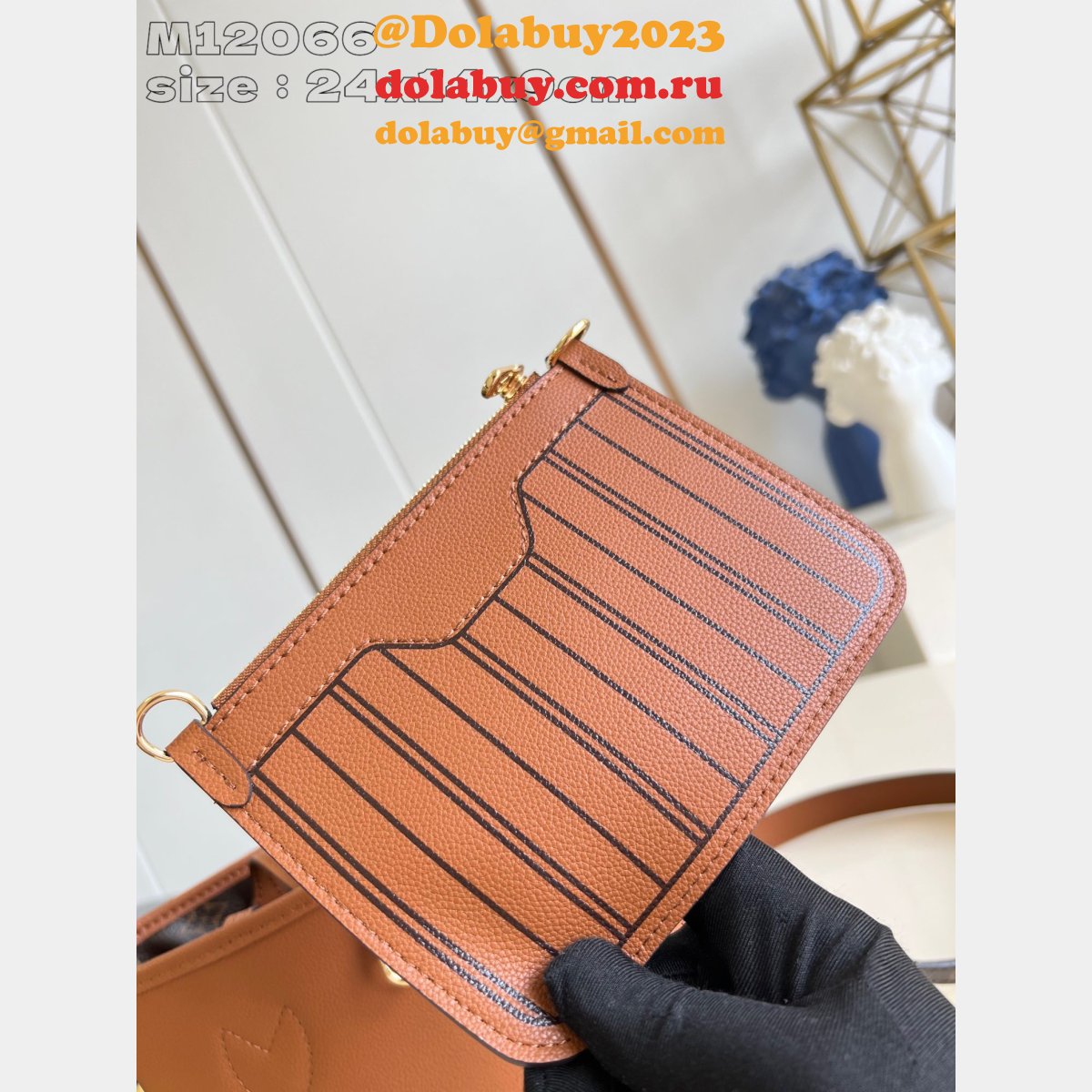 Louis Vuitton 7 Star M12099/M12066 Neverfull Bandoulière Inside Out Fake Bag