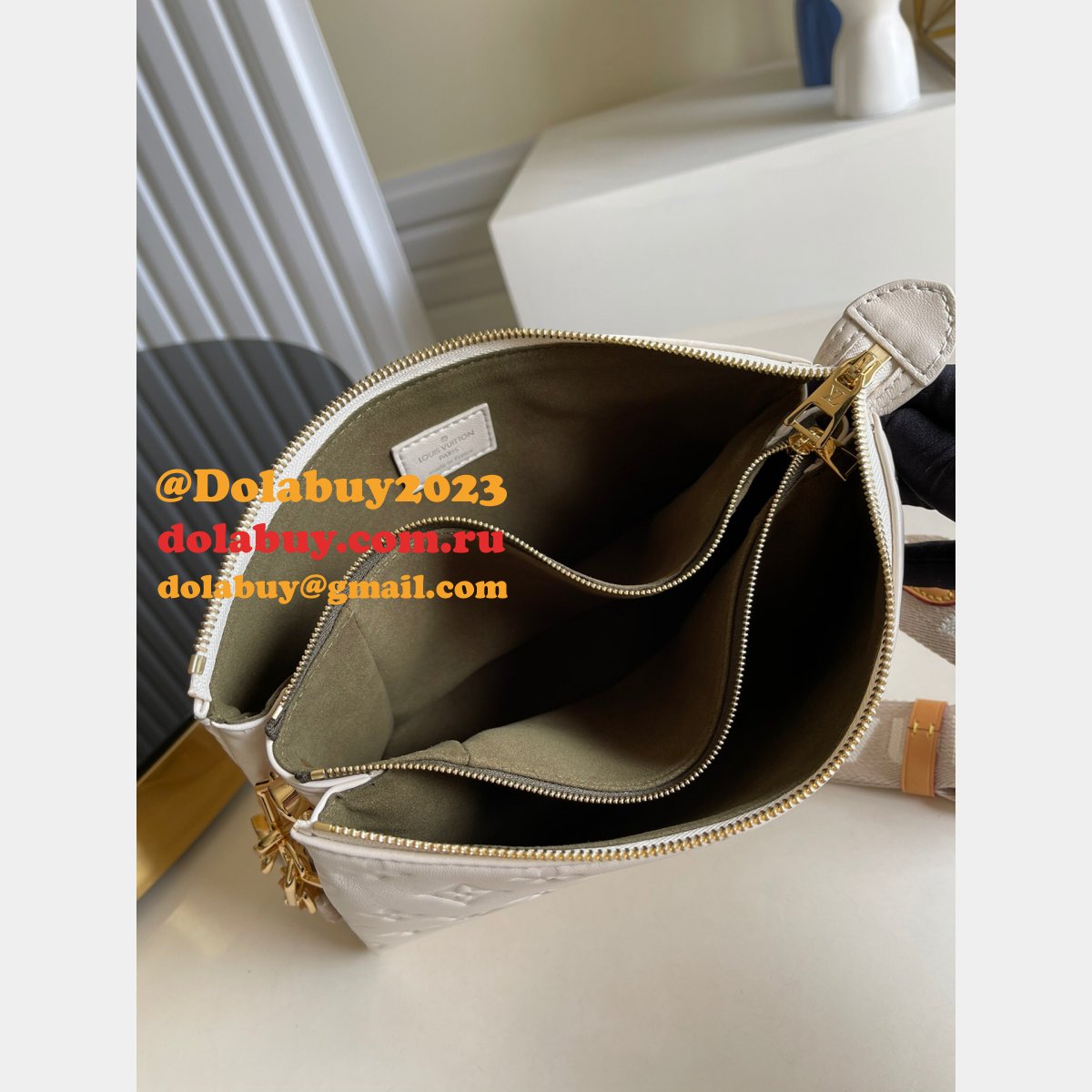 Louis Vuittons Coussin PM Other Leathers M57790 Black or Cream