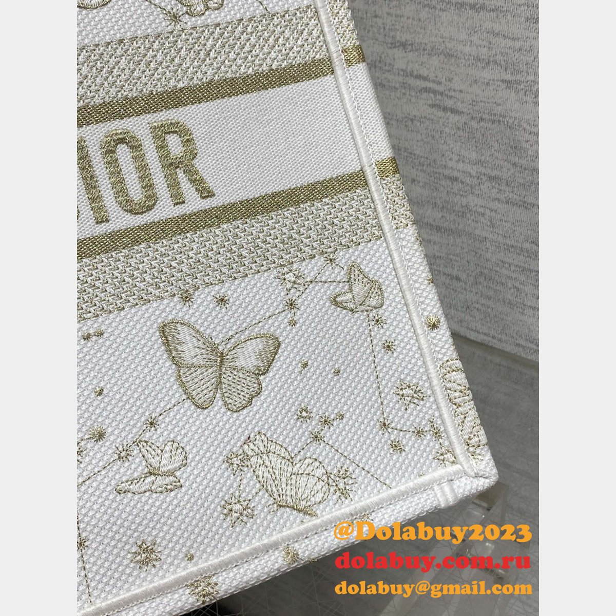 The Best Ways to Buy Dior Replica CD Book Tote Bags