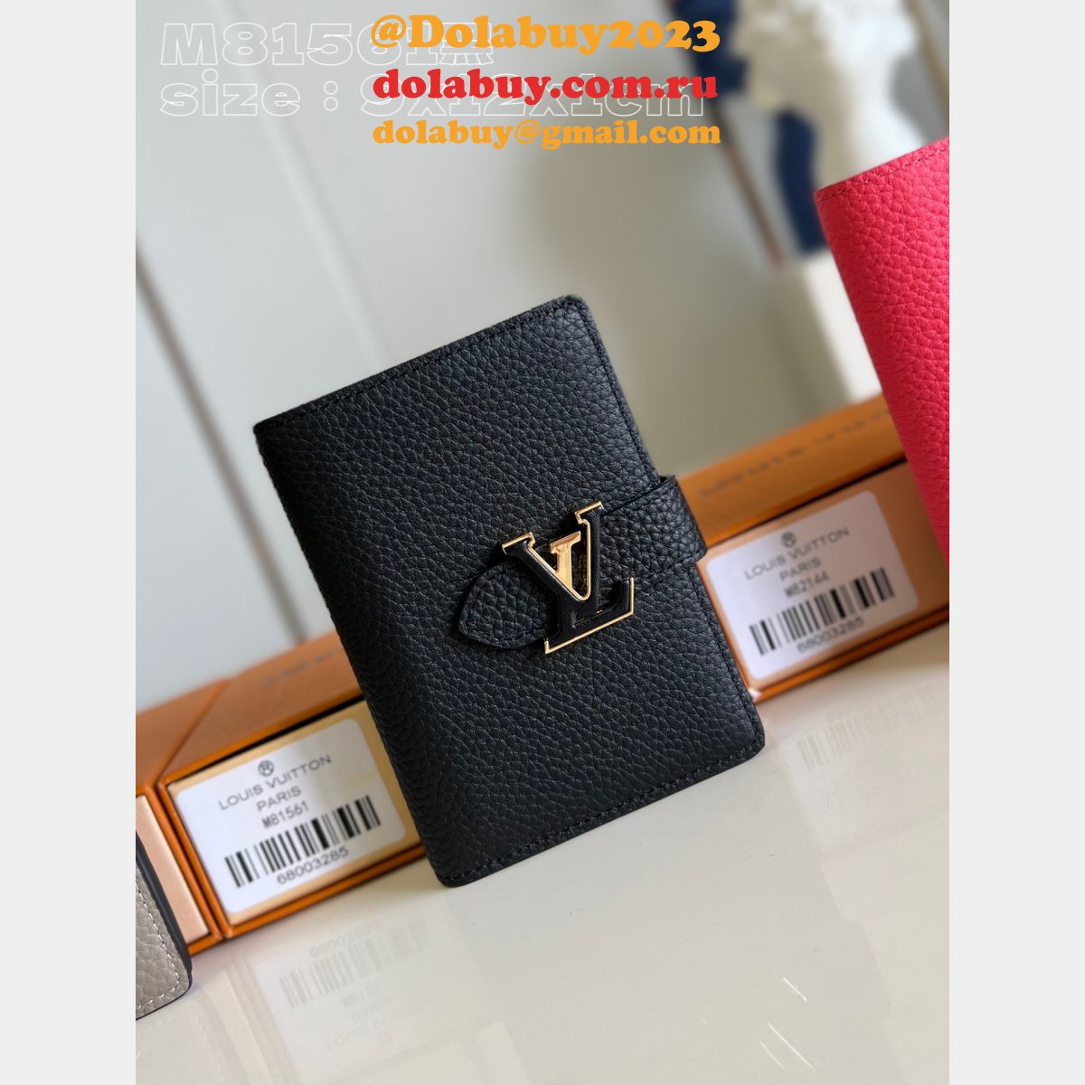 LV M82144/M82198/M82461/M81561 Vertical Compact Wallet Capucines