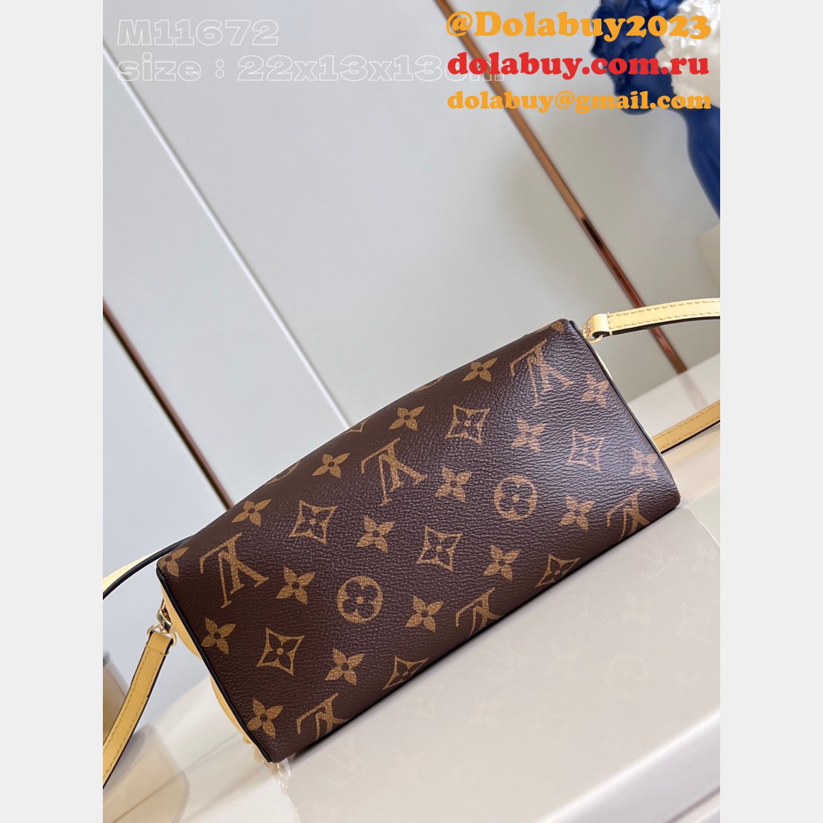 Bloom Pouch Monogram M11303/M11672 Fake Louis Vuitton High Bag