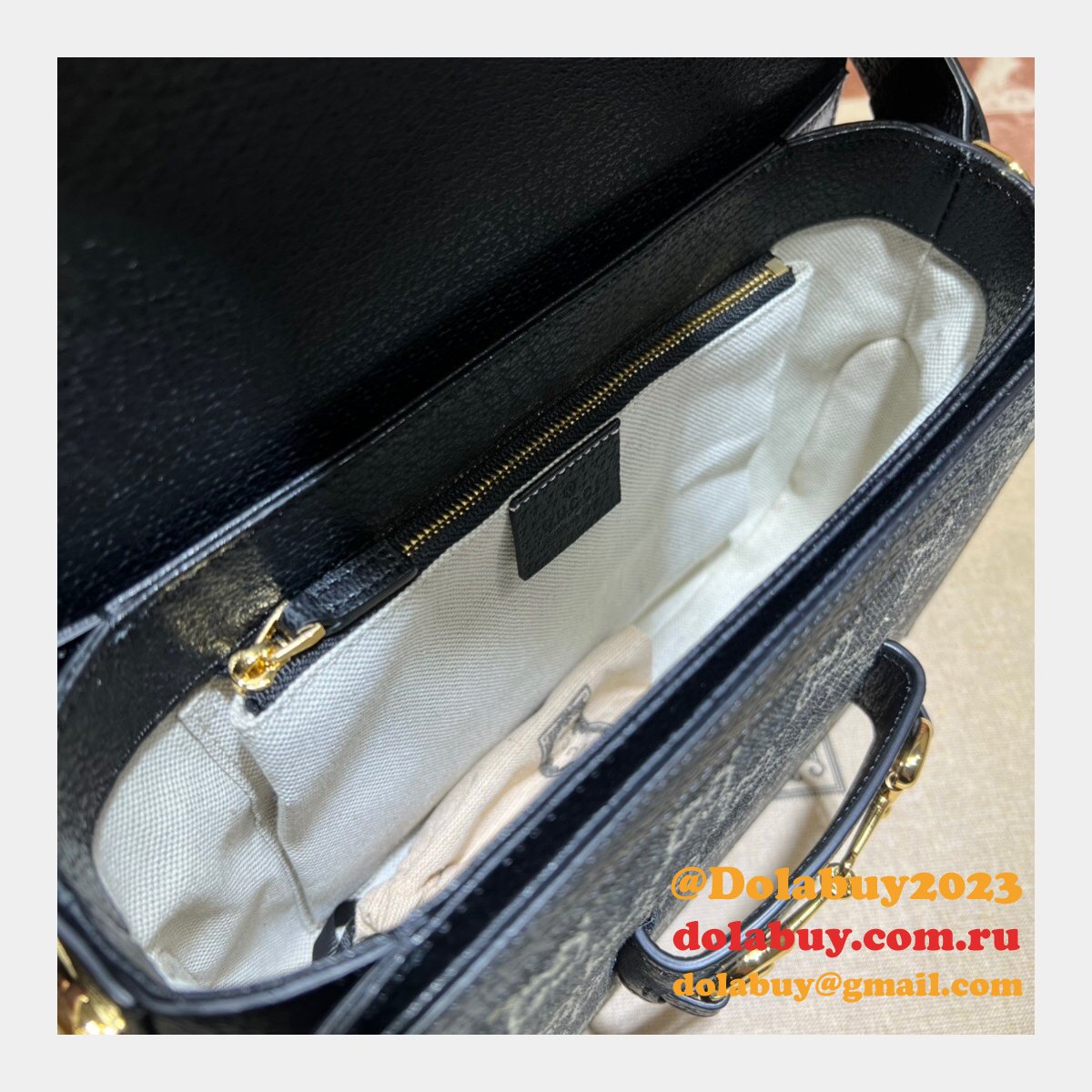 G*u*i designer horsebit 1955 shoulder 602204 fake bag in black and ivory gg