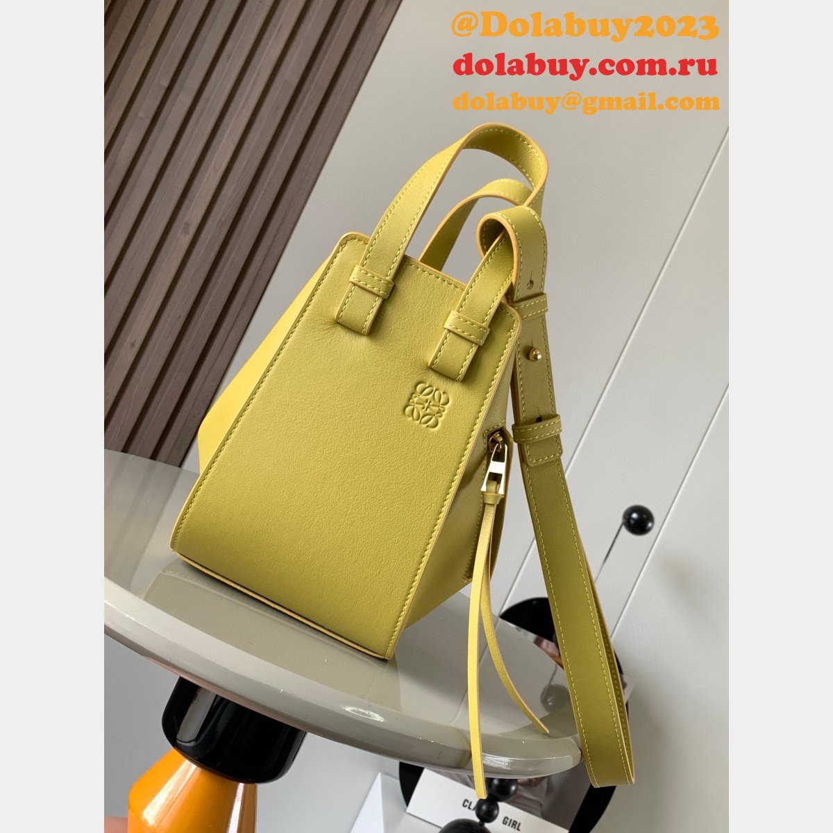 Compact Loewe Hammock Bag In Classic Calfskin Replica Best 20.8cm