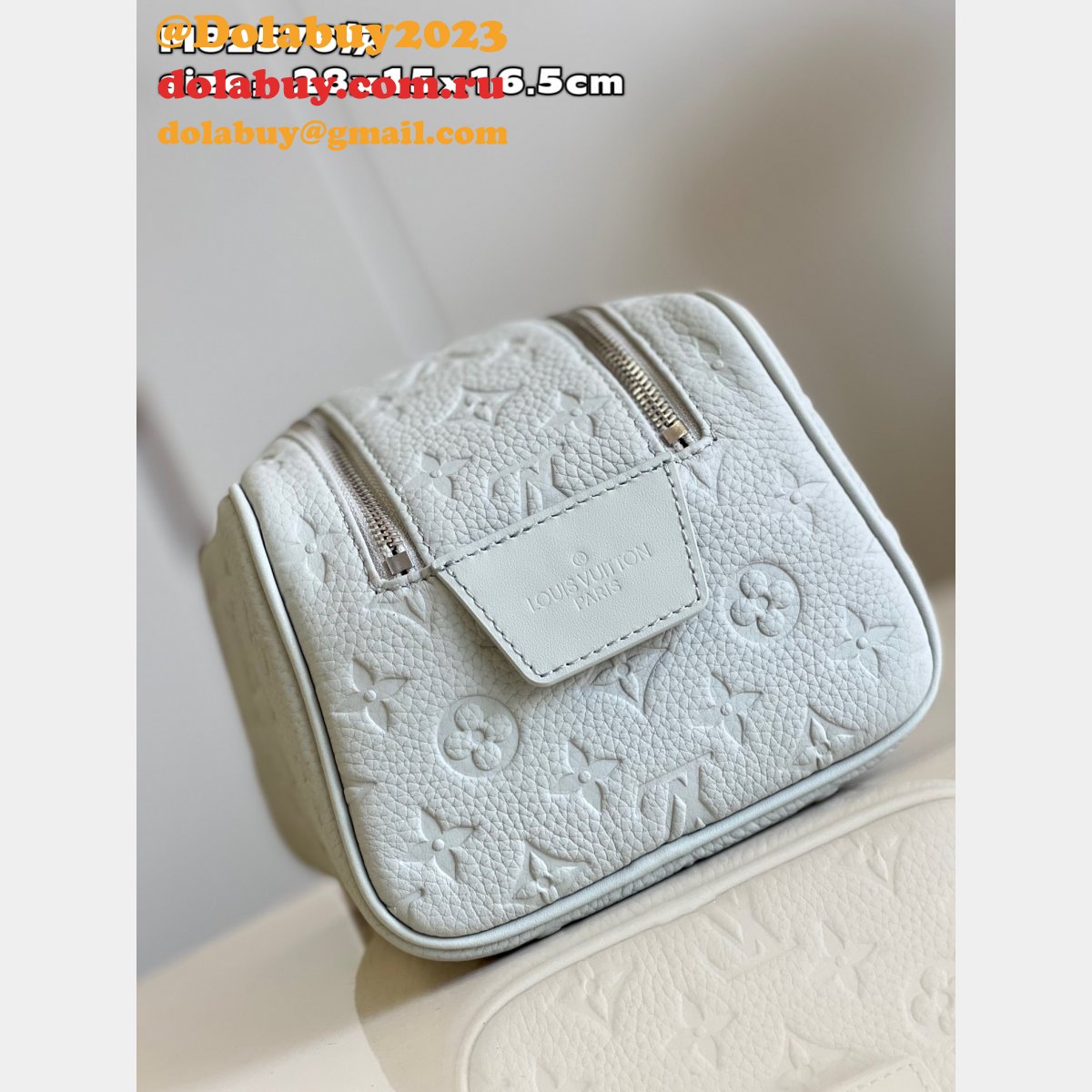 Travel Dopp Kit Taurillon Men M82576 Designer Louis Vuitton Fake Bag