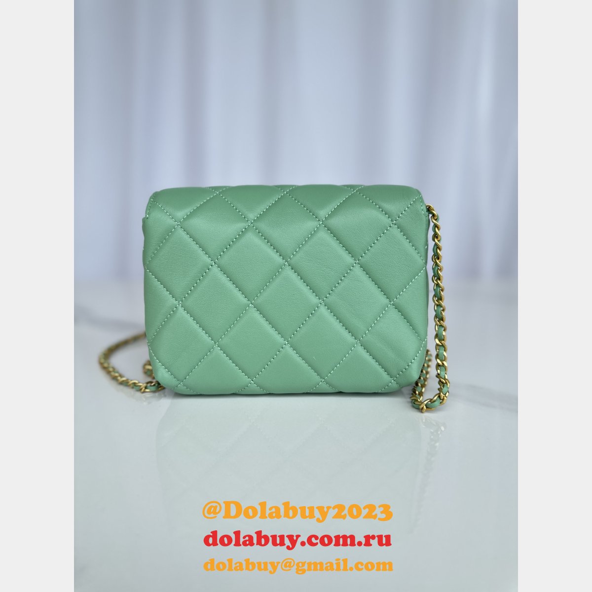 Top Quality CC Shiny Lambskin Crossbody Bag AS4986
