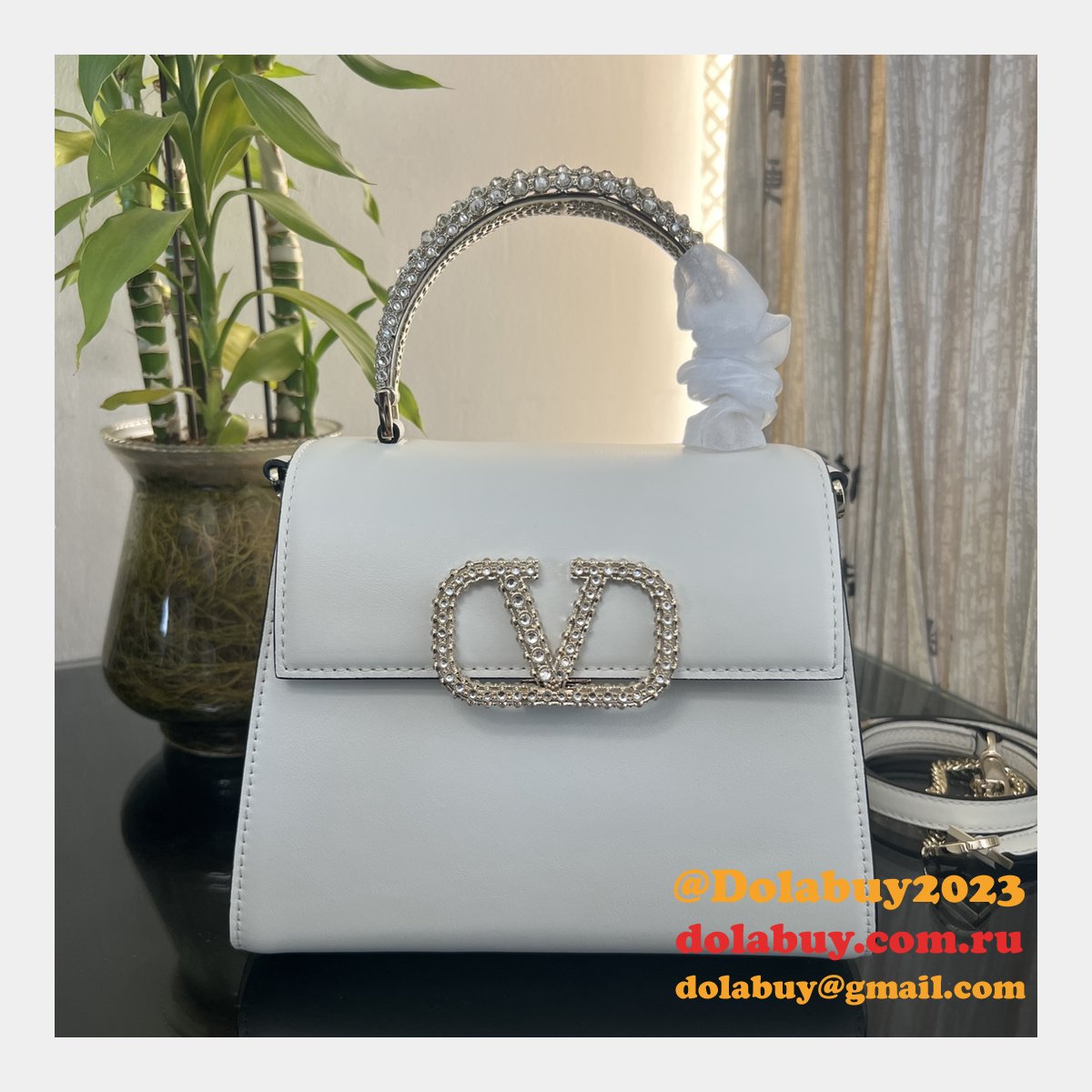 Top Quality Valentino VSLING Small Calf Handbag 2082