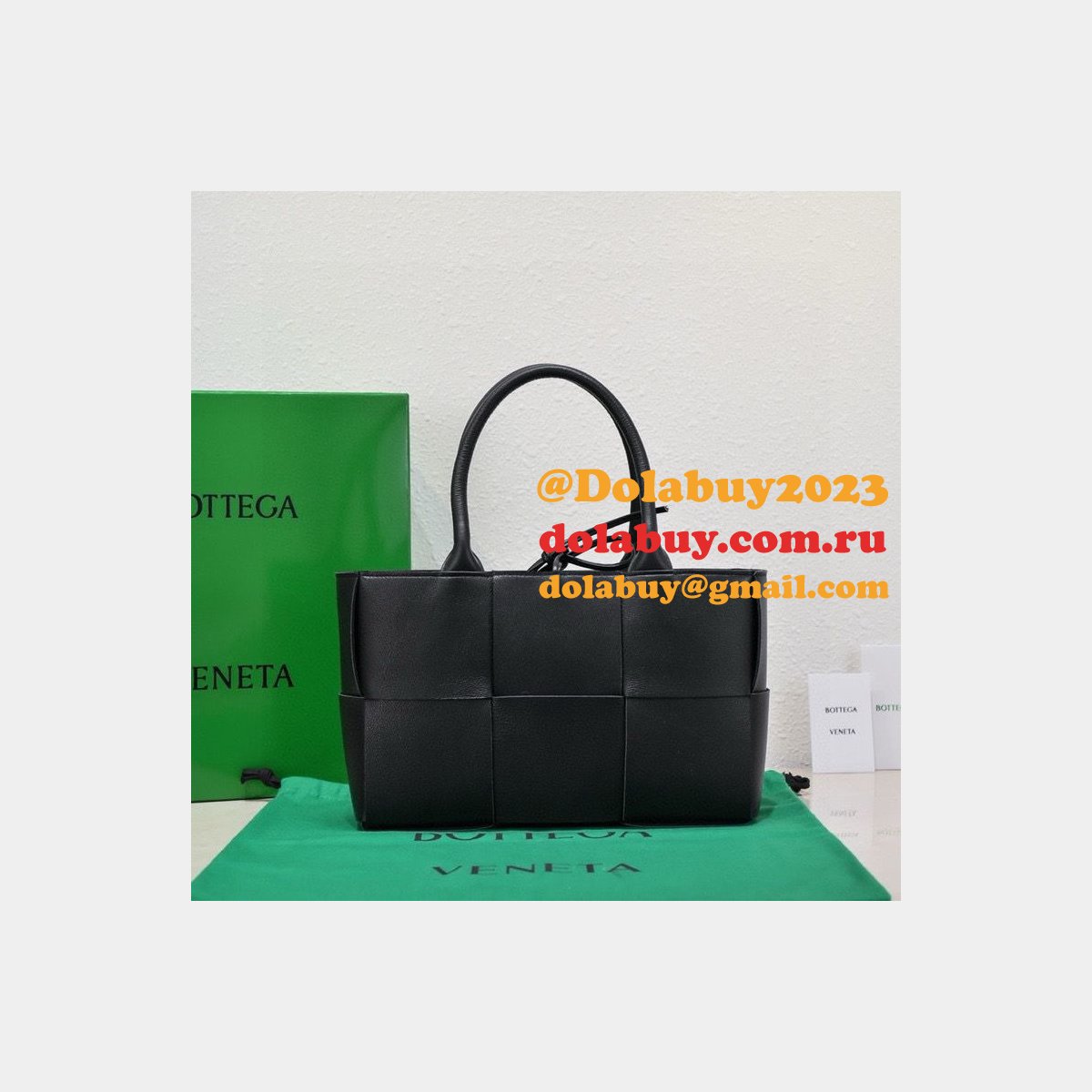 Perfect BOTTEGA VENETA Arco Small Tote Bag 30CM