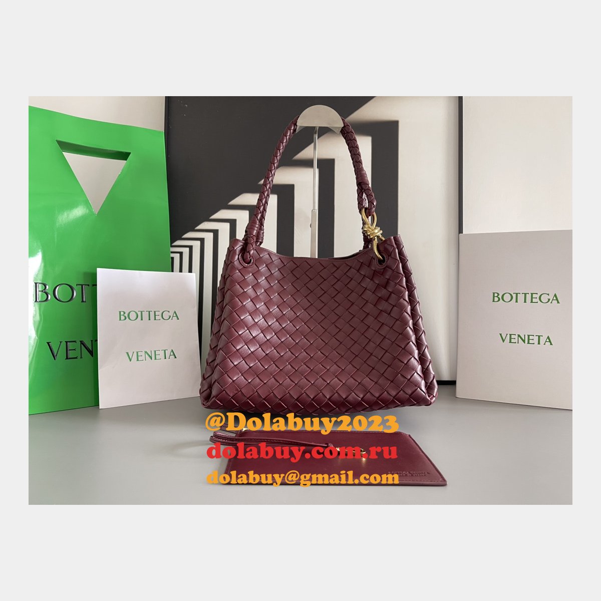 Luxury BV intrecciato 796571 Braided leather shoulder bag