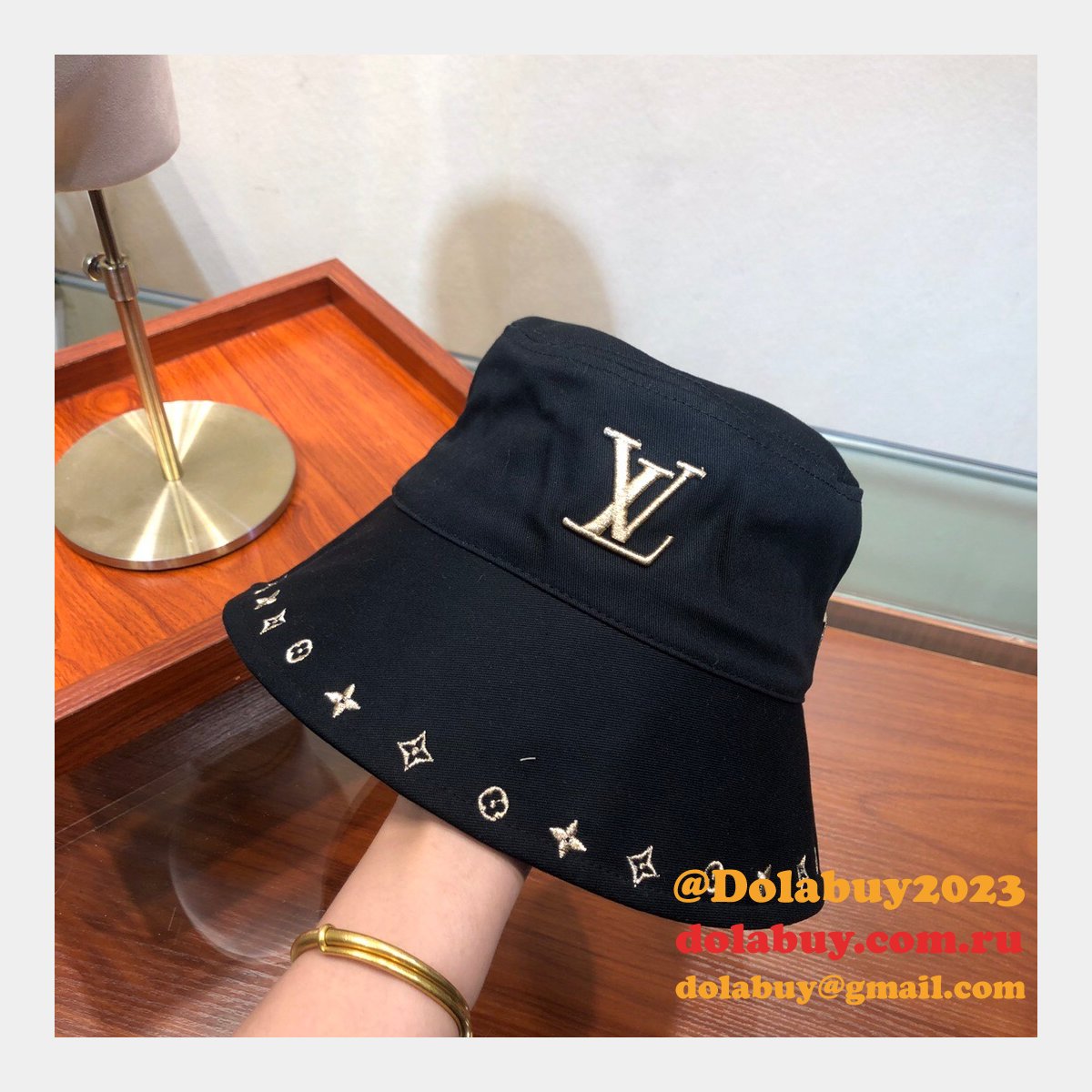 Louis Vuitton Embroidered fisherman bucket hat