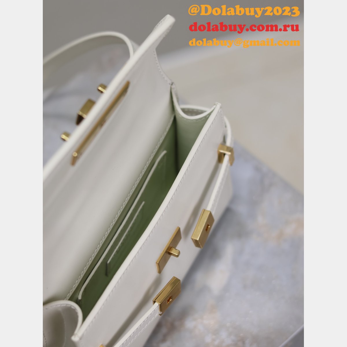 Replica Saint Laurent Manhattan Baguette Mini 727766 Bag 19CM