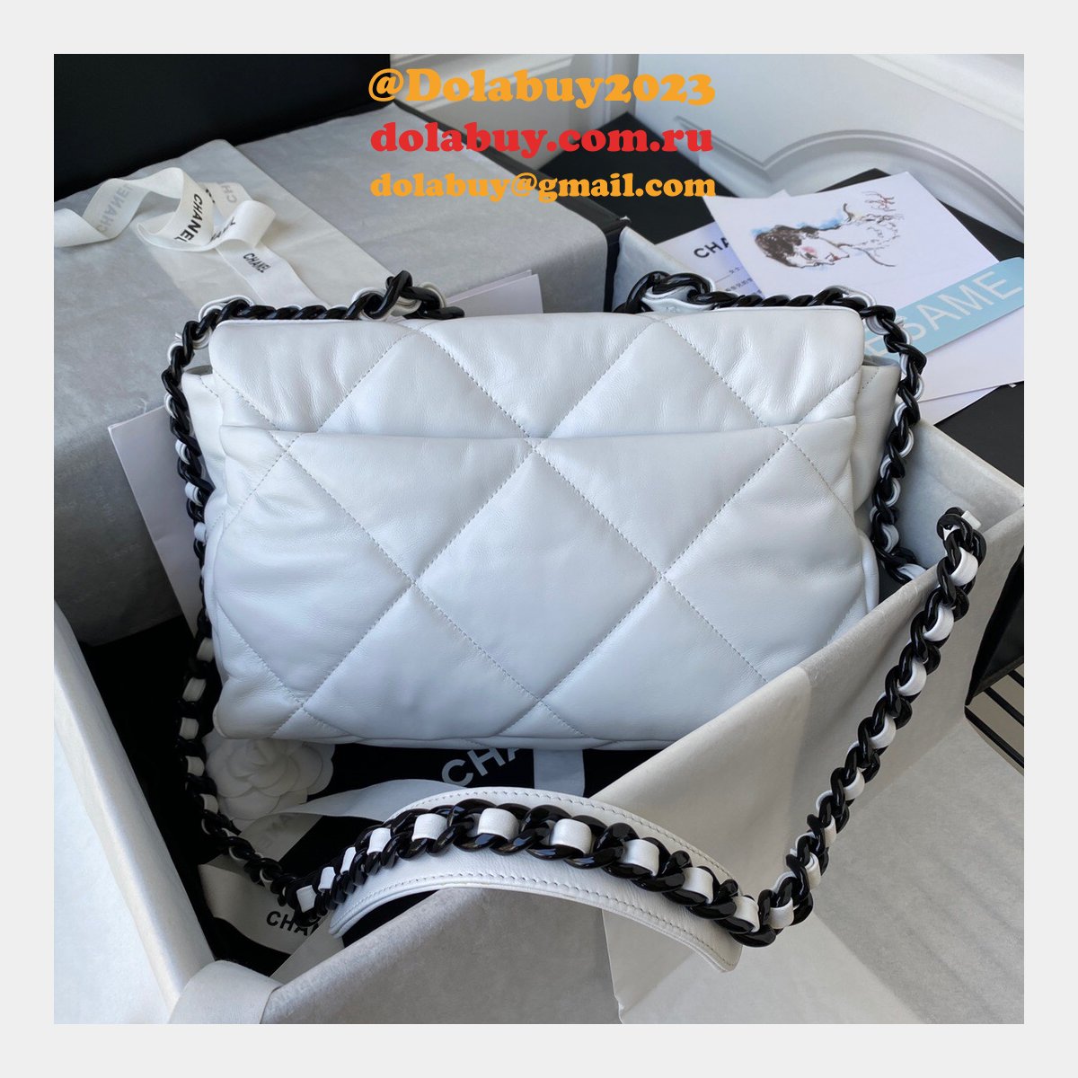 Best Replica Lambskin Gold-Tone AS1160 White/Black 19 Handbags Online Sale