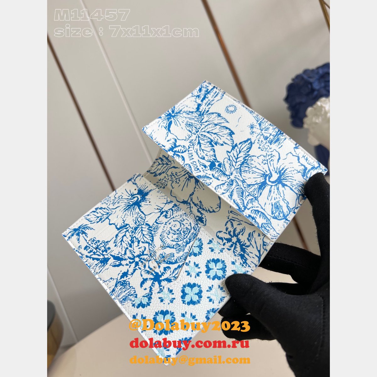 Louis Vuitton Replica Passport Victorine Zippy Coin Purse Wallet