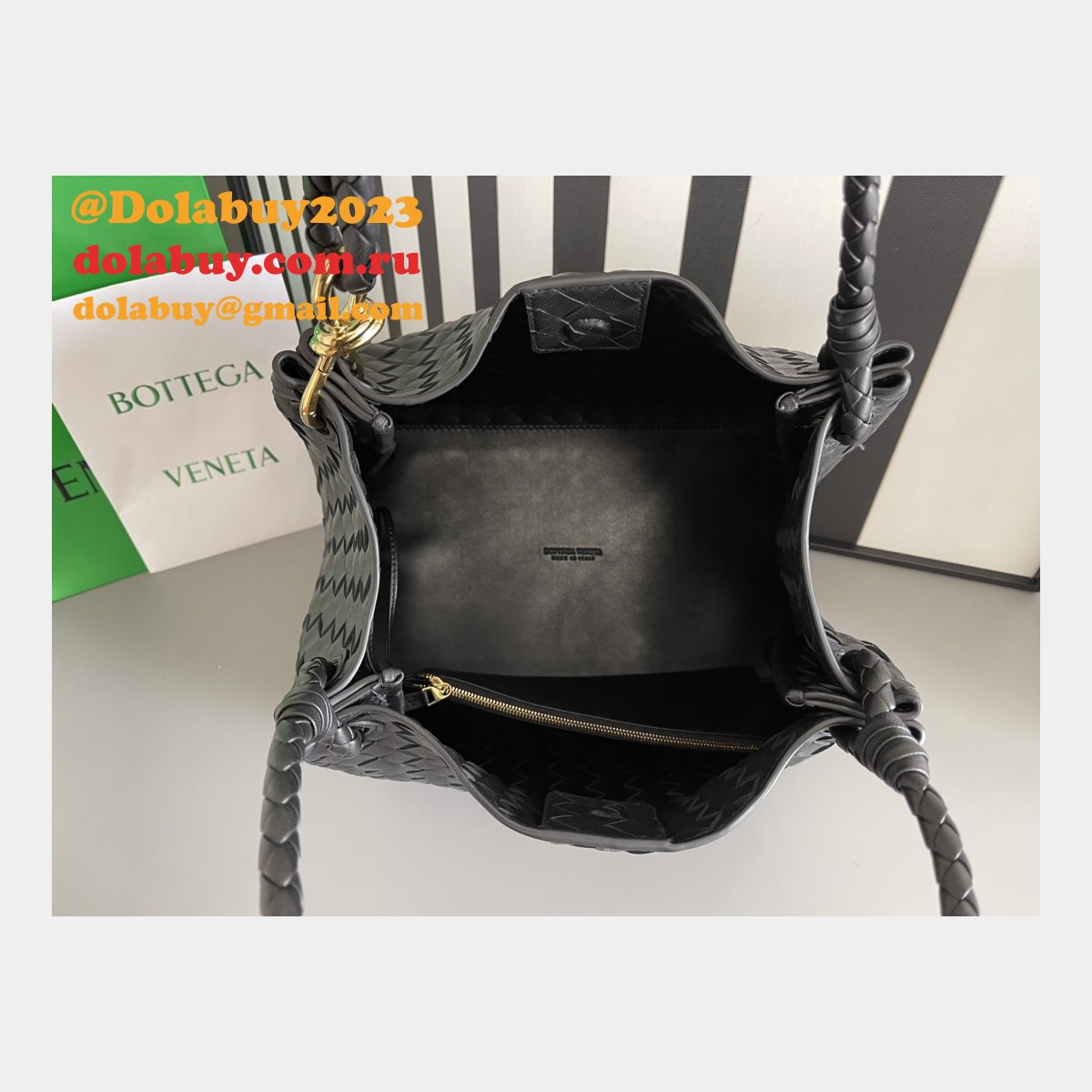 Luxury BV intrecciato 796571 Braided leather shoulder bag