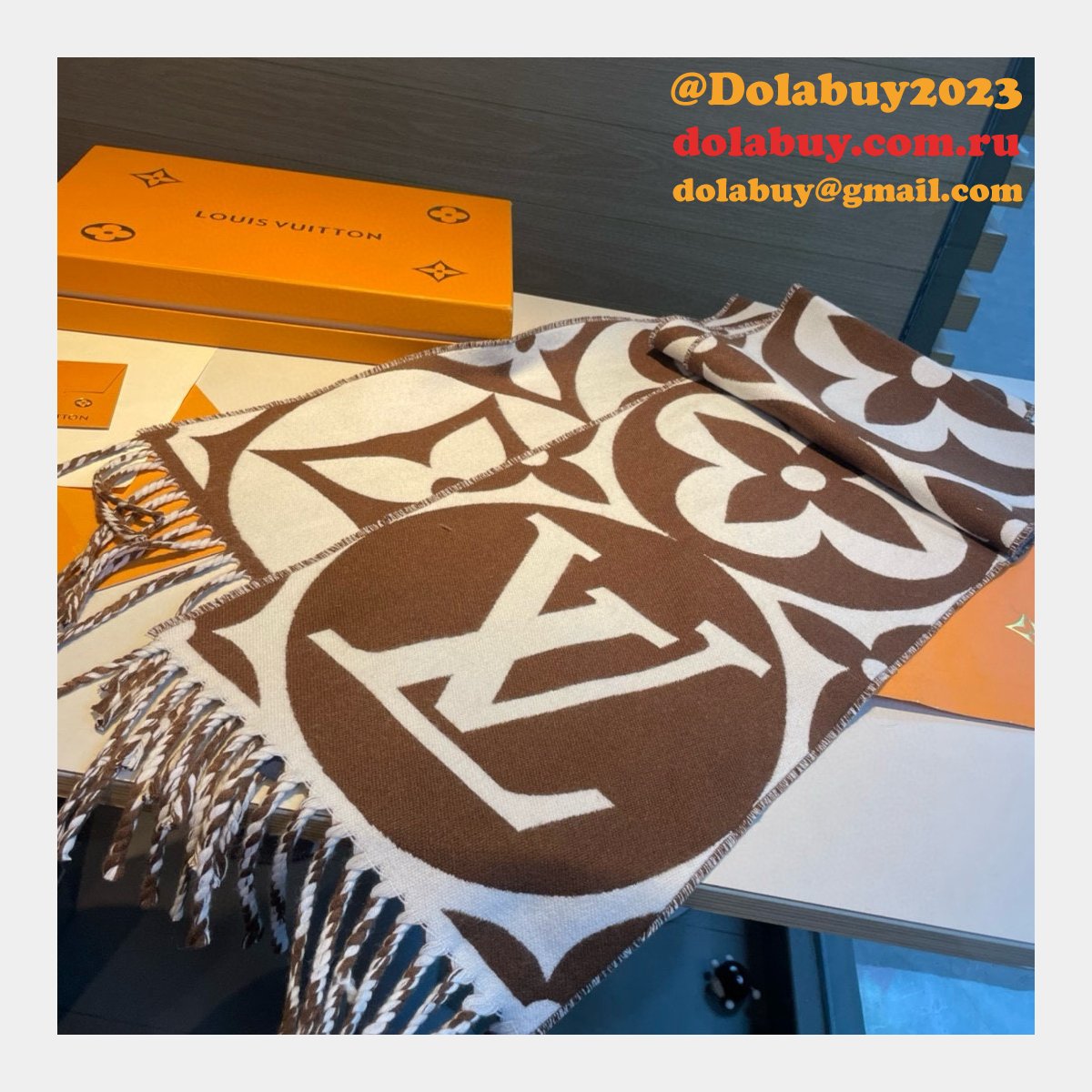 Duplicate LV Medallion Sheep Wool Scarf