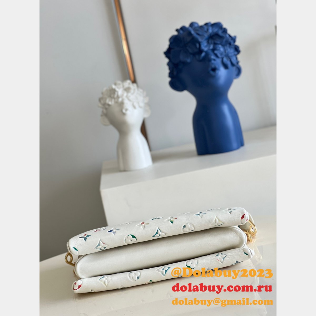 Replica Louis Vuitton Coussin AAA M21353/M21209 Bag