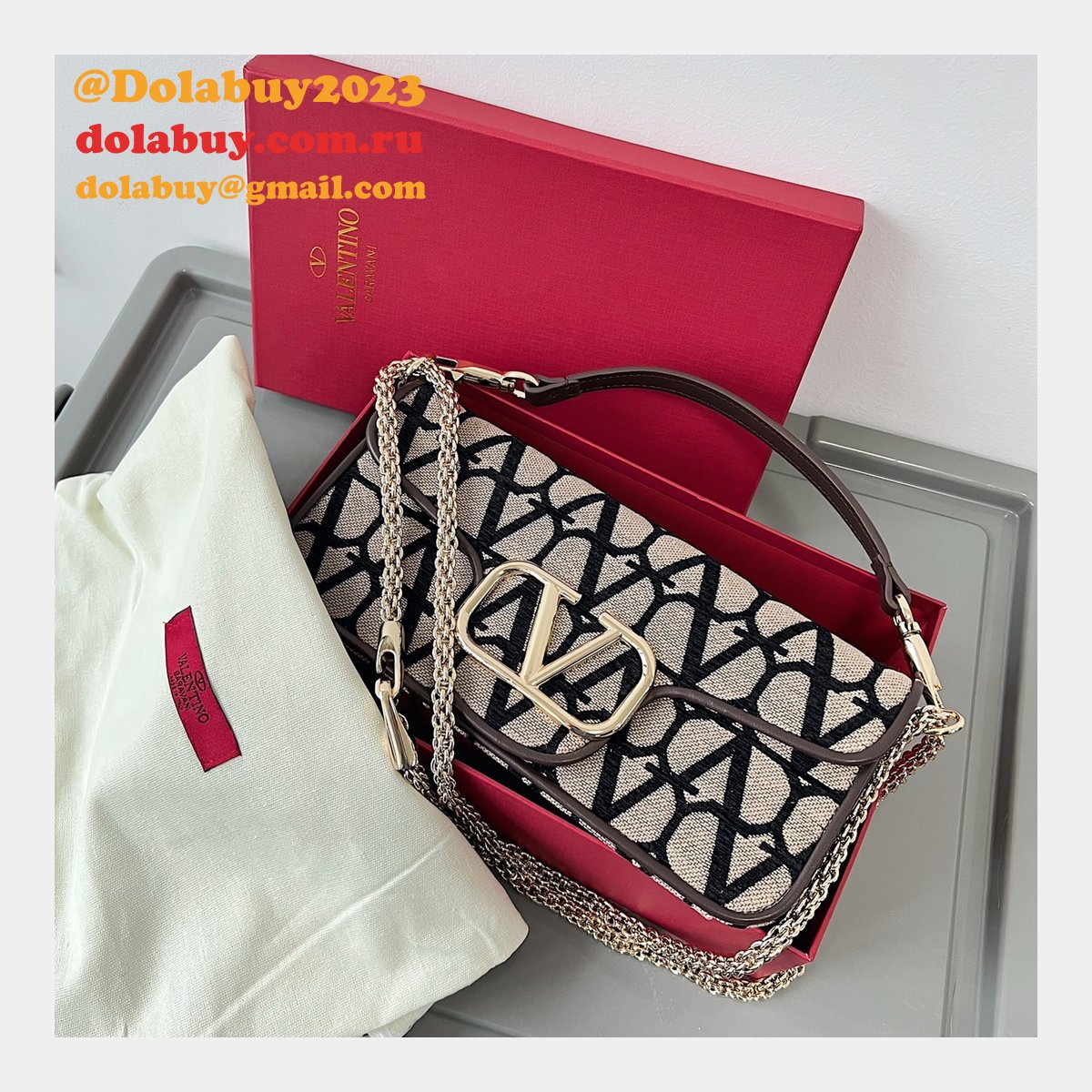 Shop Valentino Garavani 1133 Locò VLogo Signature Replica Bags Sale