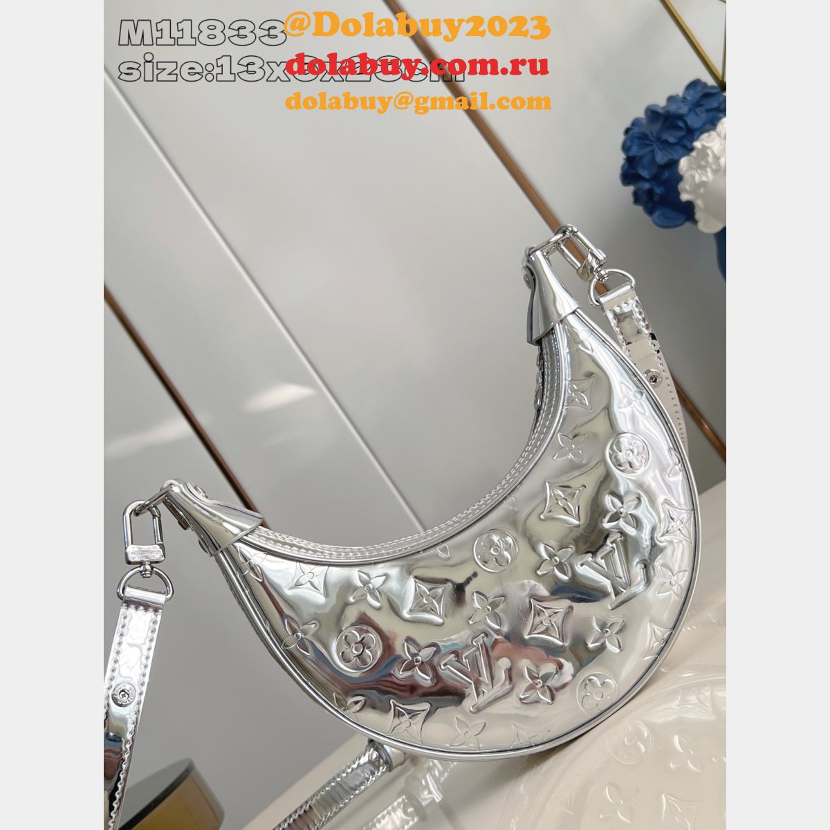 Designer Louis Vuitton Copy Loop M11833 Monogram Canvas Bag