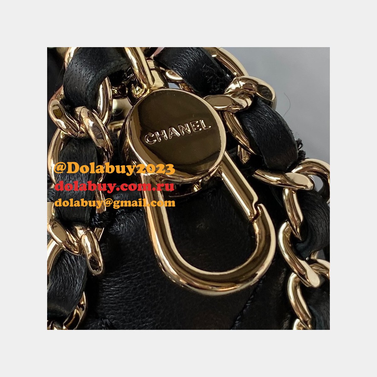 Dolabuy Is A Replicas Clutch Chain Lambskin AP3232 Perfect Bag