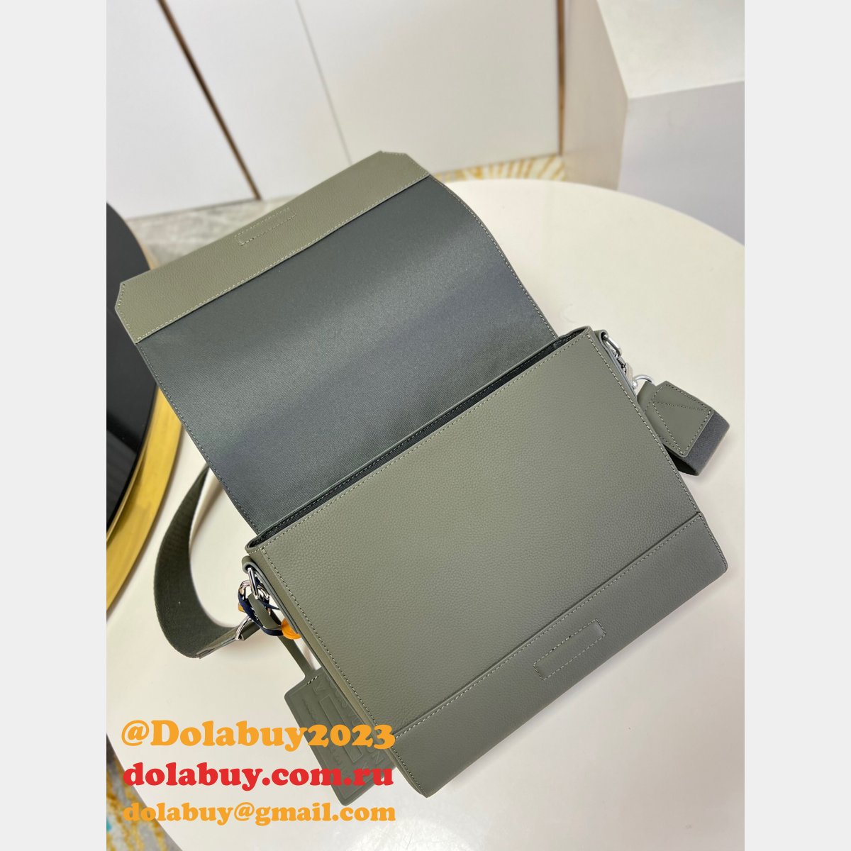 Louis Vuitton Fake Takeoff Messenger LV Aerogram Men M57080 Bag