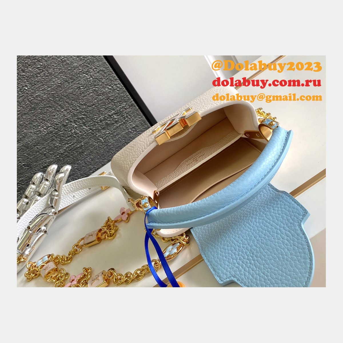 Top Quality Louis Vuitton M23952 Capucines Replica Bag