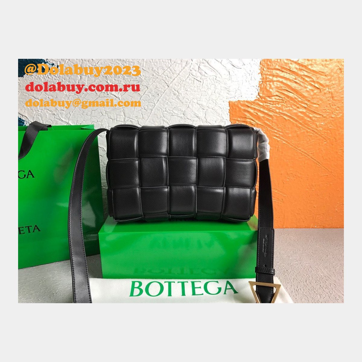 Bottega Veneta Best Replica Maxi Intreccio Cassette Nappa leather shoulder bag