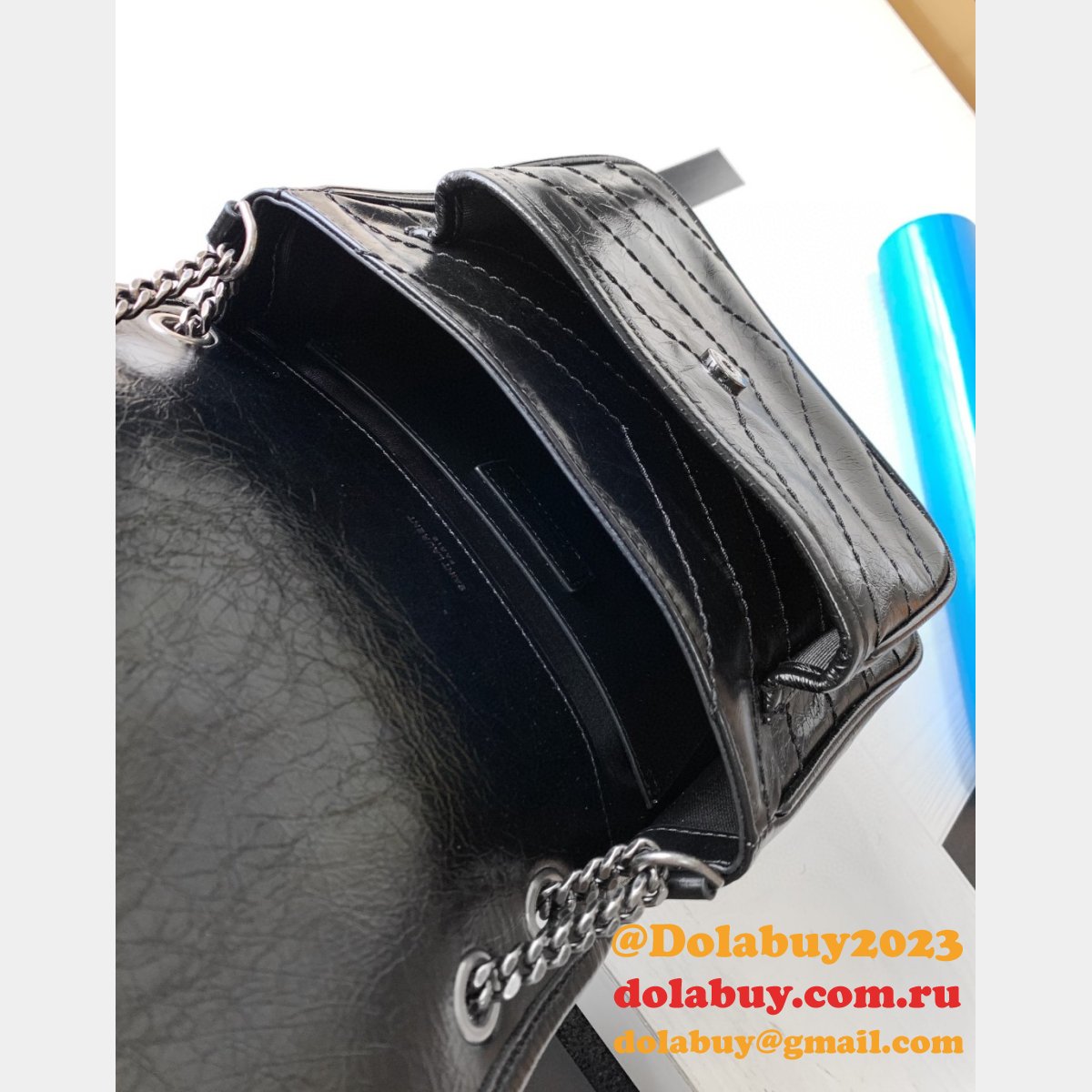 YSL Replica Niki 22cm crinkled vintage leather 533037