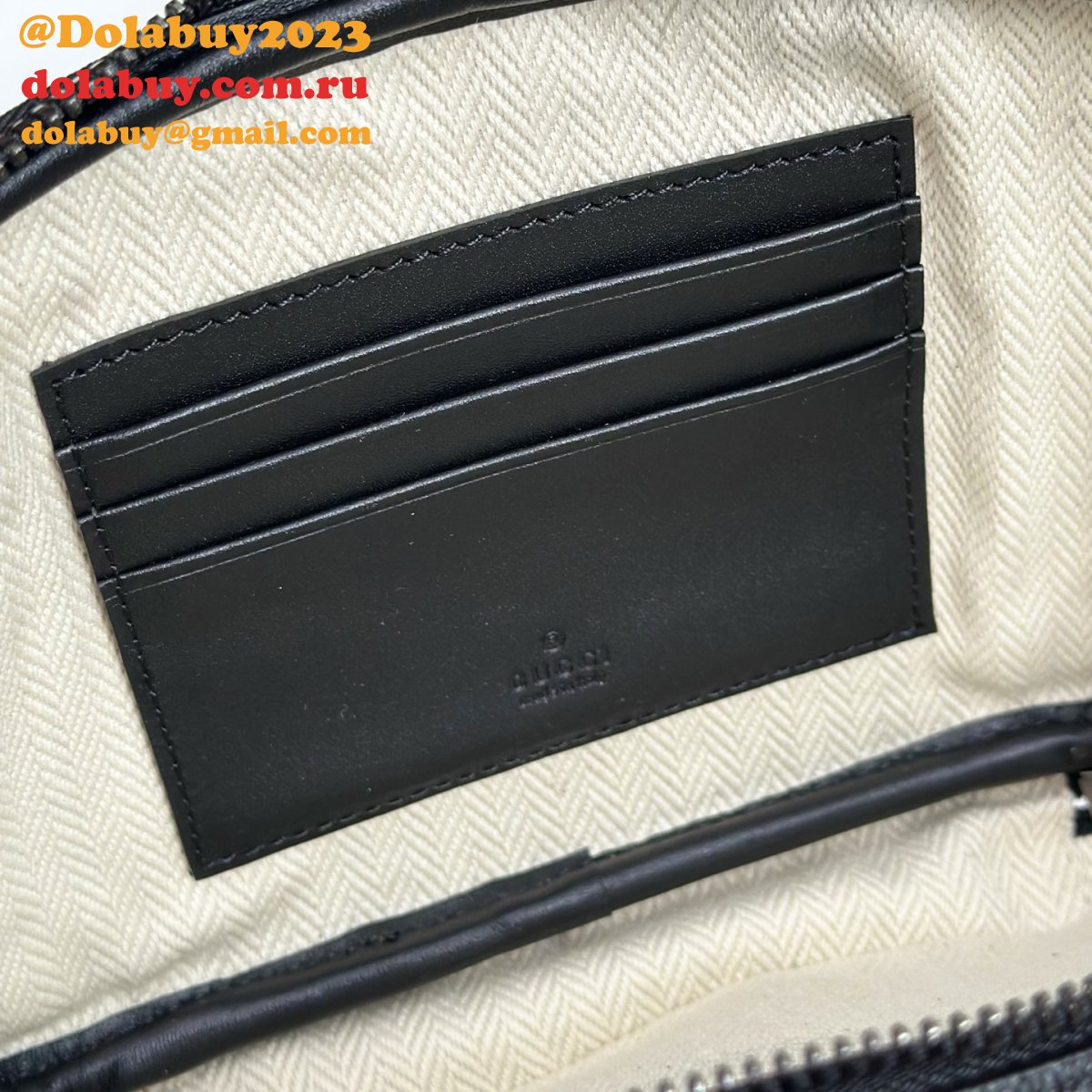 G*u*i gg emblem super mini 821217 designer replica bag