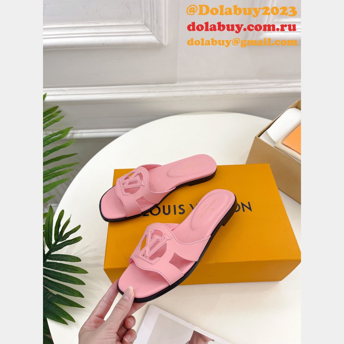 Top Quality LV Isola Flat Mule women style