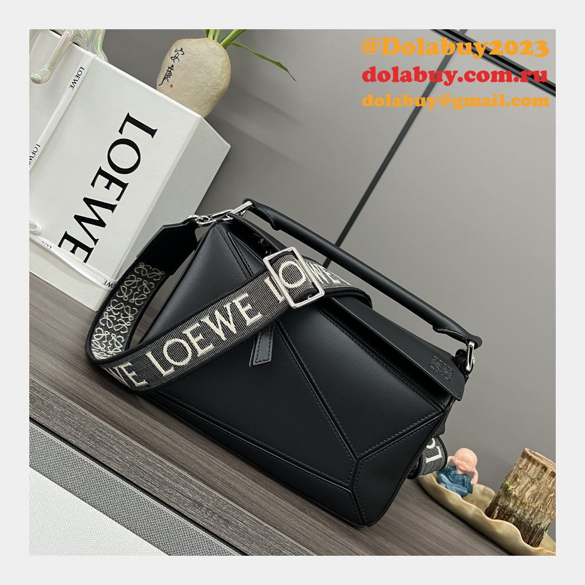 Inspired Loewe Small Puzzle Bag In Satin Calfskin 24CM With Strap