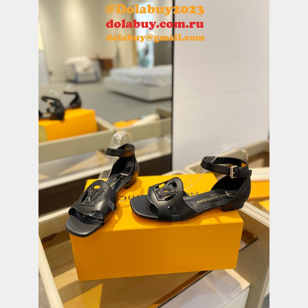 7 Star LV Isola Flat Sandal 1:1 Mirror